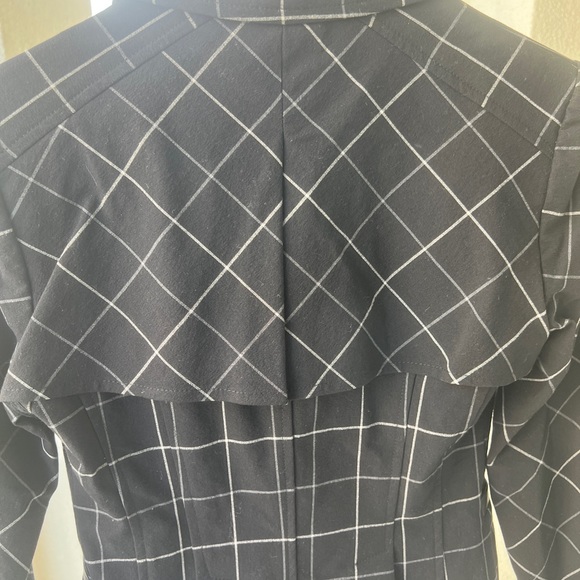 Nanette Lepore blazer size 0 - Picture 5 of 7